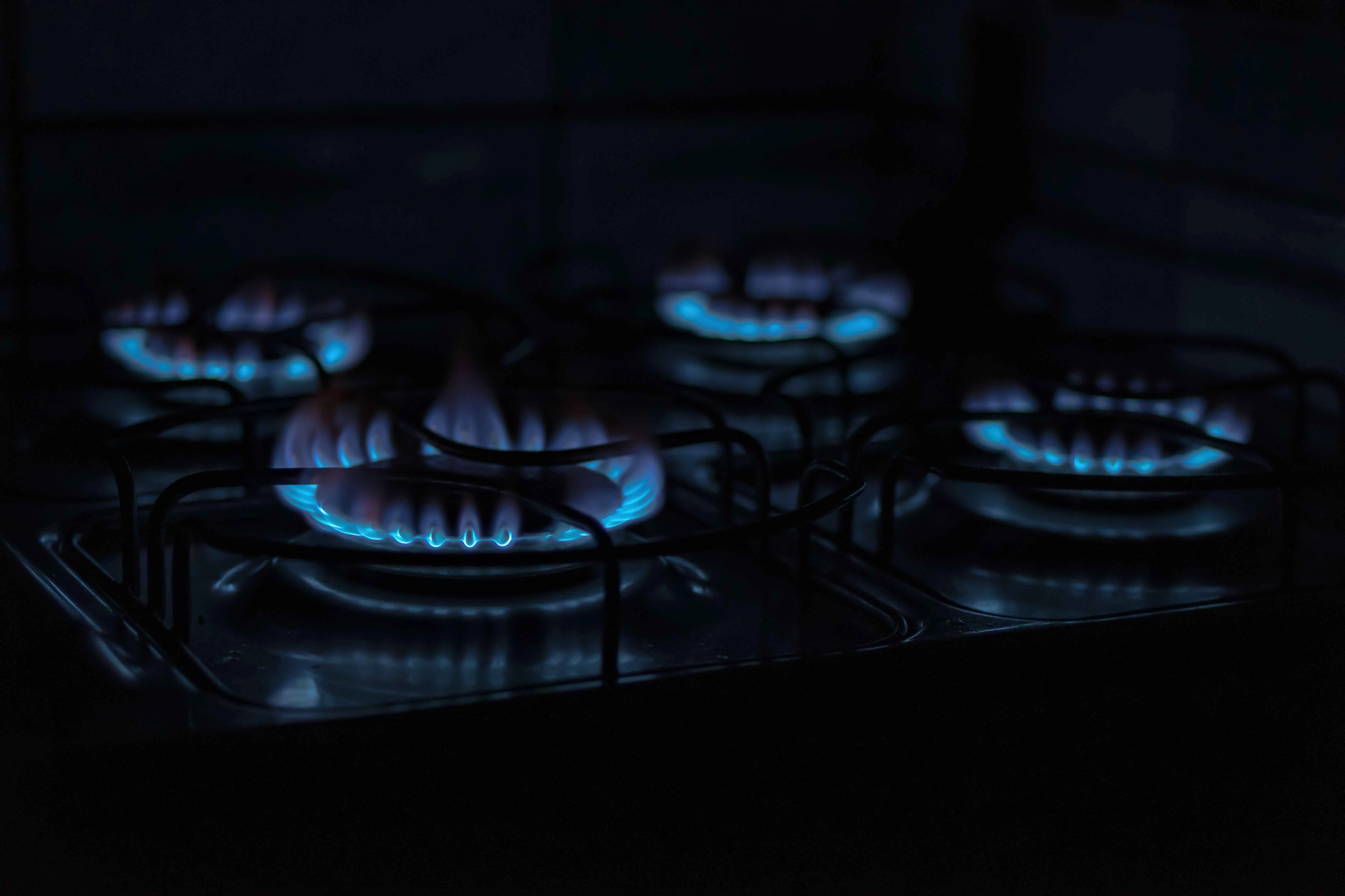 Gas